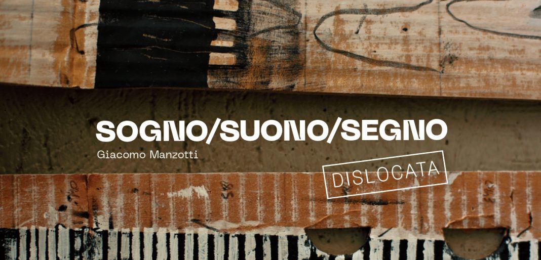 Giacomo Manzotti – SOGNO/SUONO/SEGNOhttps://www.exibart.com/repository/media/formidable/11/img/163/cartolina_print-F-1068x514.jpg