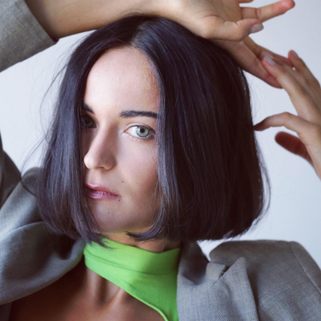 Art Encounters / Elena Rivoltini: Barocco Elettronicohttps://www.exibart.com/repository/media/formidable/11/img/1d0/50D2CB09-F0CE-40AC-B413-8A100181266A-1068x1067.jpg