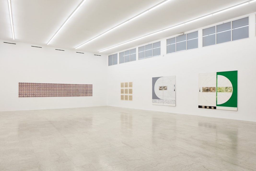 The Endless Diagramhttps://www.exibart.com/repository/media/formidable/11/img/21f/Laura-Grisi.-The-Endless-Diagram-2025-installation-view-P420-Bologna-ph.C.Favero-251127i004-1068x712.jpg