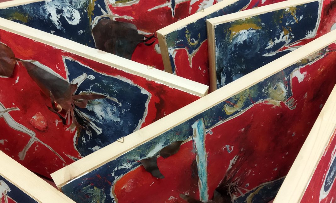 PROFEZIE: falcerete veli tristihttps://www.exibart.com/repository/media/formidable/11/img/231/FRANCESCO-BIONDO-22Profezie-falcerete-veli-tristi22-installazione-part.-copia-1068x645.jpeg