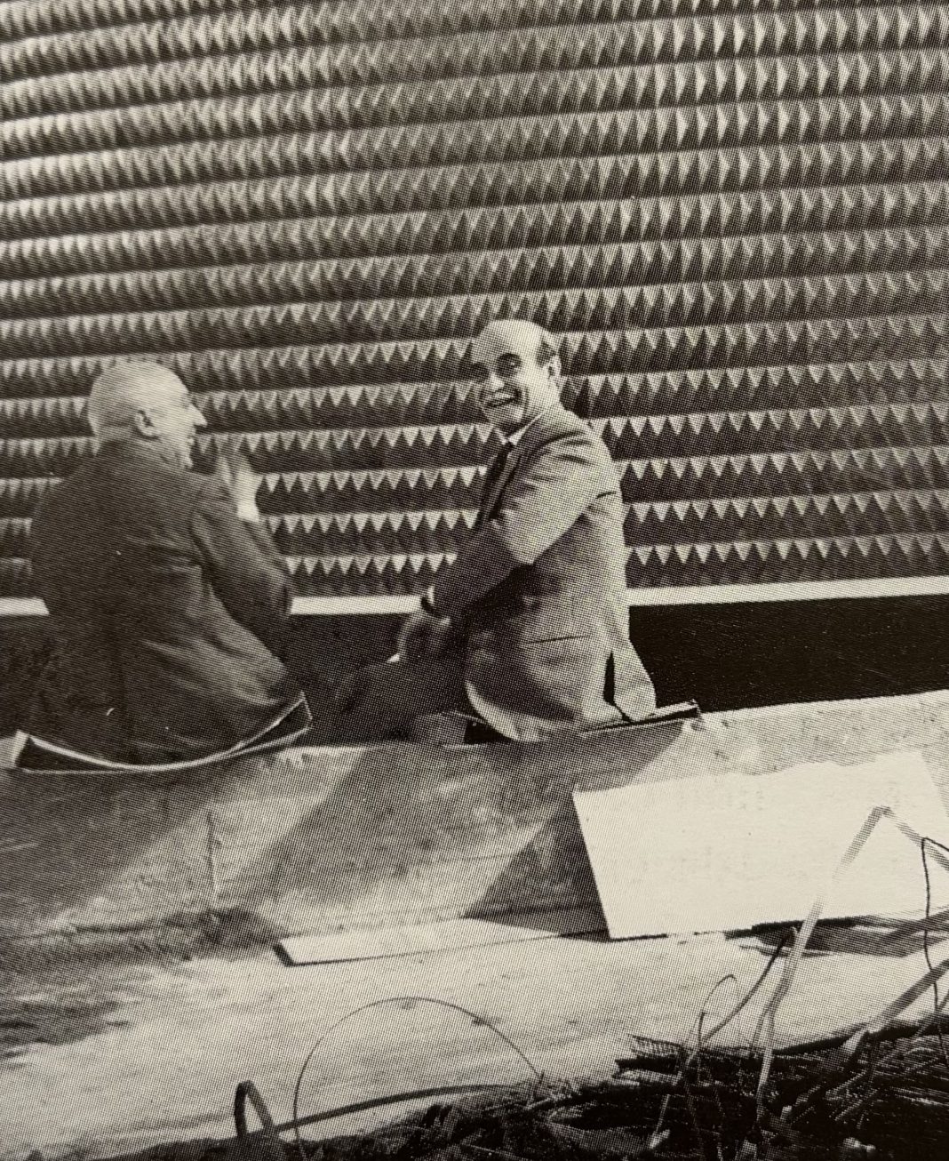 LUCIO FONTANA|FAUSTO MELOTTI-Linee d’invenzionehttps://www.exibart.com/repository/media/formidable/11/img/236/Foto-Fontana-Melotti-copia-1068x1306.jpg