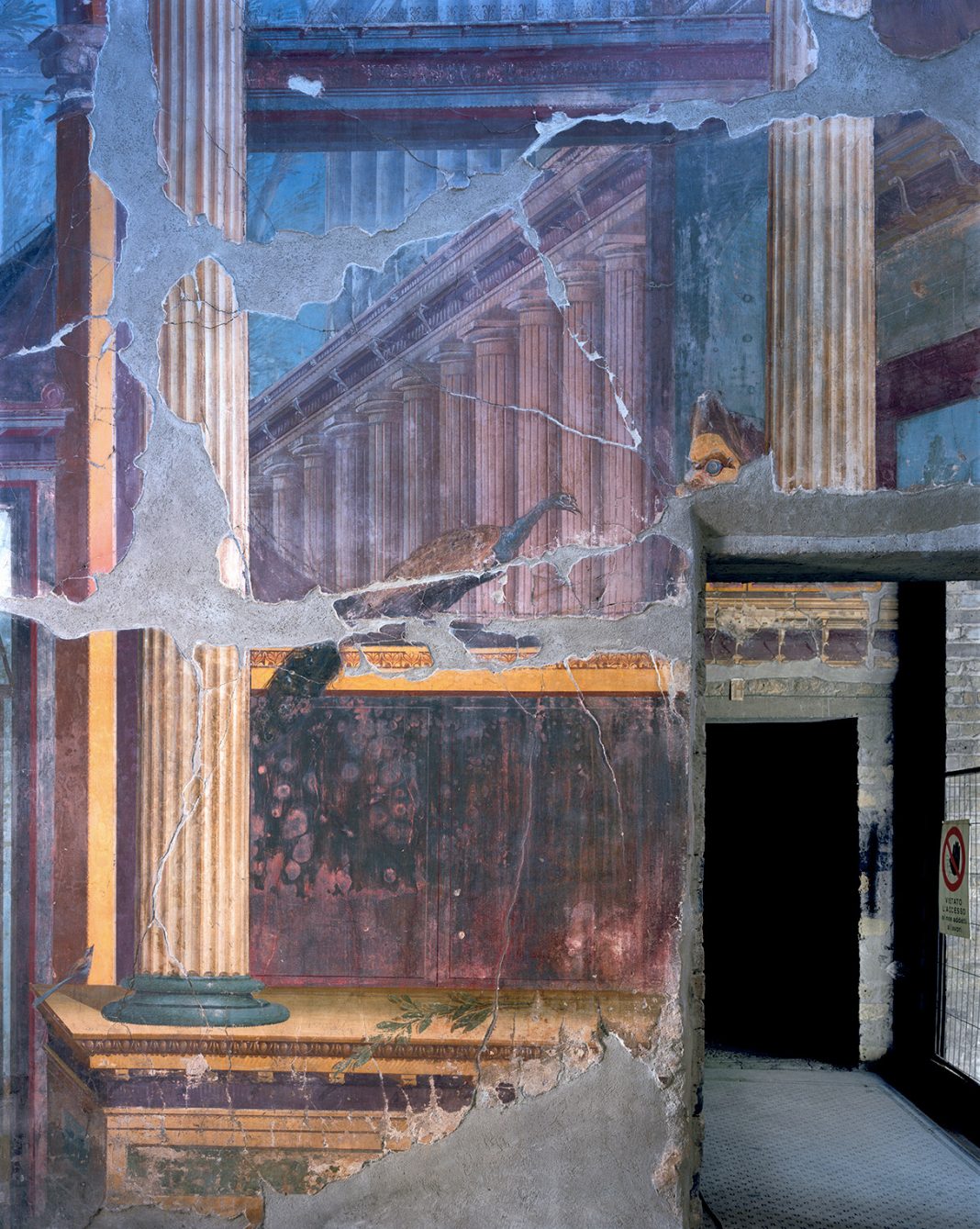 Robert Polidori – L’enigma della conoscenzahttps://www.exibart.com/repository/media/formidable/11/img/2d4/Robert-Polidori-Oplontis-1068x1339.jpg