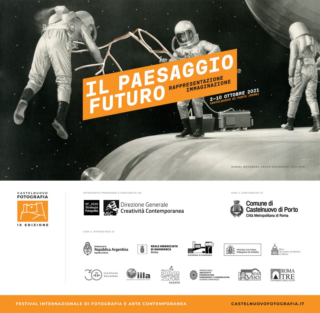 Castelnuovo Fotografia 2021 – Il paesaggio futuro. Rappresentazione / immaginazionehttps://www.exibart.com/repository/media/formidable/11/img/309/Castelnuovo-Fotografia-2021-Edizione-IX-ll-Paesaggio-Futuro-1068x1045.jpg