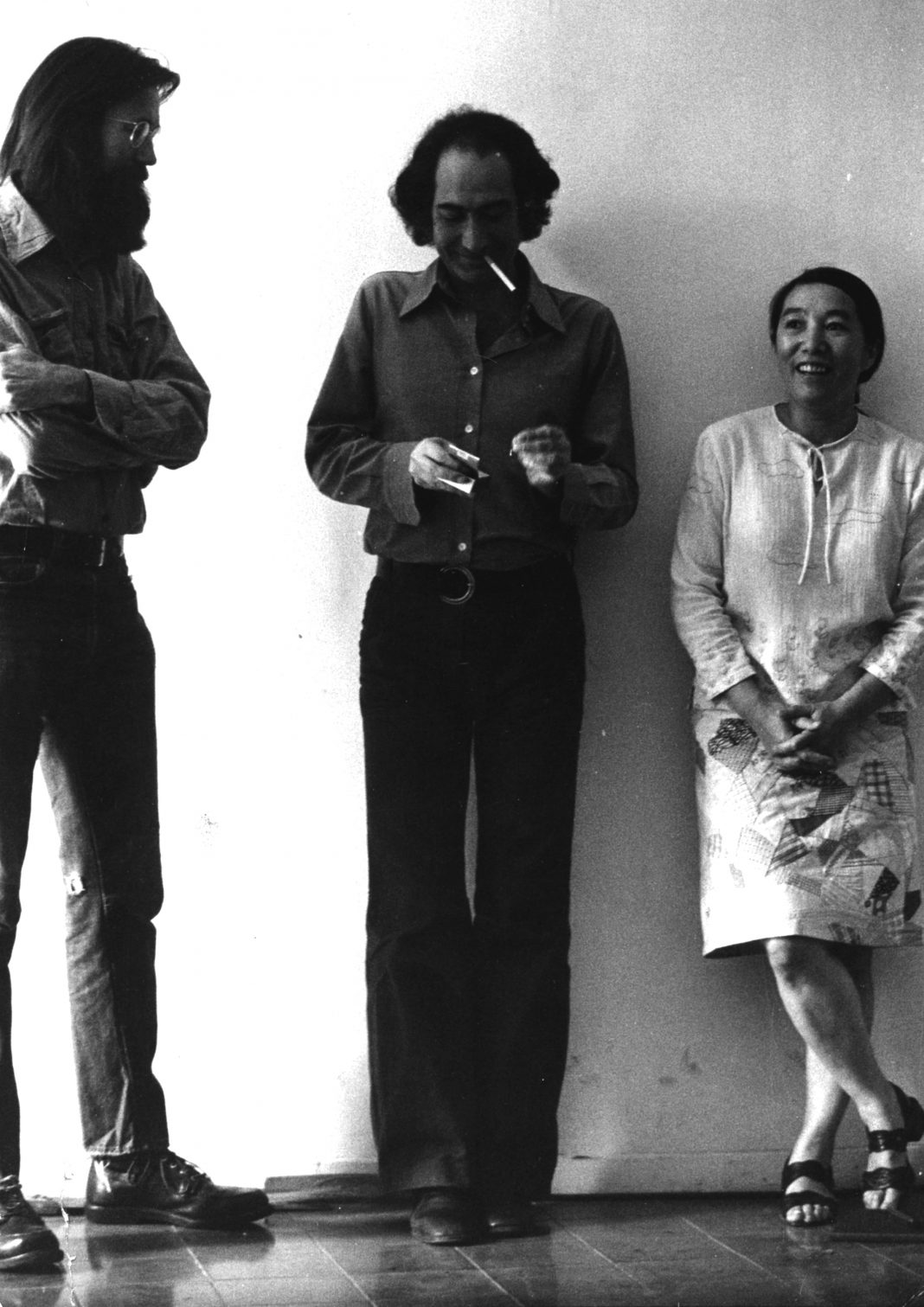 Palazzo del Fulgor a Rimini presenta la mostra “Antonio D’Agostino. Immagini Fluxus – Fotografie degli anni ’70”https://www.exibart.com/repository/media/formidable/11/img/314/Antonio-DAgostino-Saito-Hendricks-1973-1068x1511.jpg