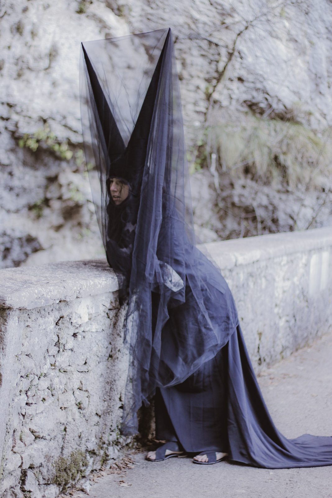 Giulia Ferrarese –  IPNO-CALIPSOhttps://www.exibart.com/repository/media/formidable/11/img/34e/calipso1-1068x1602.jpg