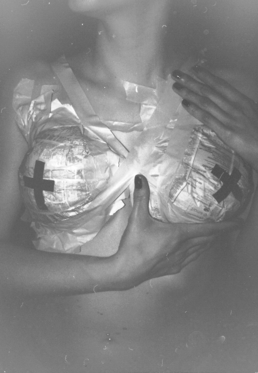 Discordia Expo’25/bishttps://www.exibart.com/repository/media/formidable/11/img/3b5/D.-Di-Fonzo-Noi-perdiamo-tre-quarti-di-noi-stessi-per-essere-come-le-altre-persone_e-1068x1543.jpg