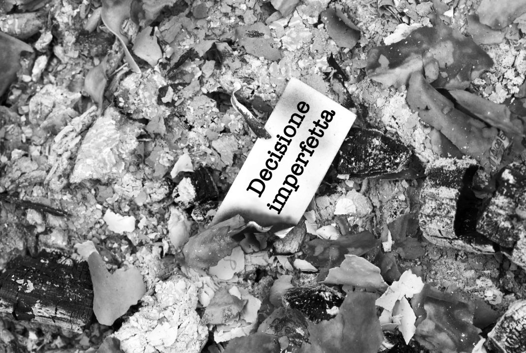 Barbara Lalle – Decisione imperfettahttps://www.exibart.com/repository/media/formidable/11/img/47e/BARBARA-LALLE-DECISIONE-IMPERFETTA-con-titolo-1068x717.jpg