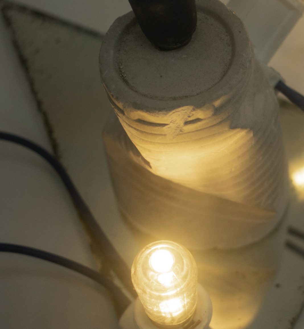 Questa non è una luminariahttps://www.exibart.com/repository/media/formidable/11/img/49c/Fabrizio-Cicero-Questa-non-è-una-luminaria-1068x1156.jpeg