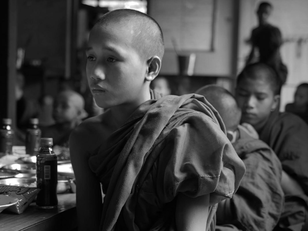 Being Burma – La Birmania prima del golpehttps://www.exibart.com/repository/media/formidable/11/img/4b0/24-Copertina-Monastero-Maha-Ganayon-Amarapura-1-1068x801.jpg