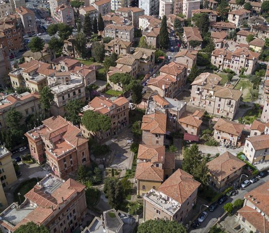 Patrizia Genovesi – Garbatella, la città giardino. Architettura e coscienza nell’era digitale Patrizia Genovesi – Garbatella, la città giardino. Architettura e coscienza nell’era digitale