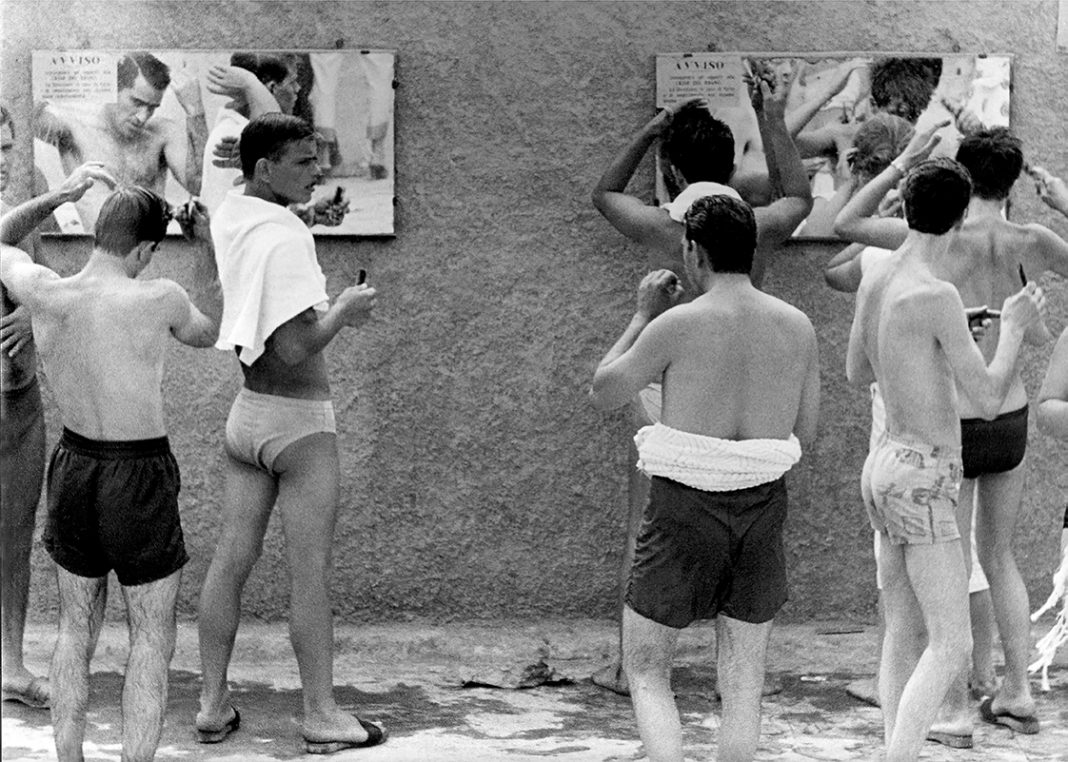 Paolo di Paolo – La lunga strada di sabbia / Milanohttps://www.exibart.com/repository/media/formidable/11/img/506/Bagnanti-al-Lido-di-Coroglio-Pozzuoli_1959-1068x762.jpg