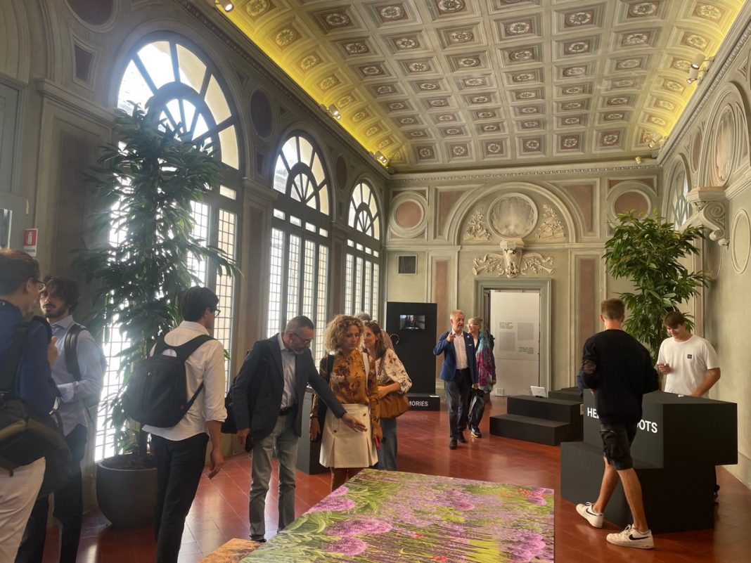 We are landscapehttps://www.exibart.com/repository/media/formidable/11/img/51c/we-are-lanscape-mostra-ex-ateneo-liceo-fantoni-maestri-paesaggio-2022-24-1068x801.jpg