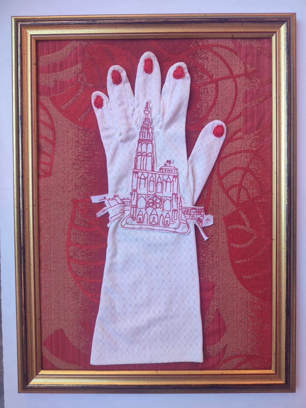 LAPALISSE – 31×1525https://www.exibart.com/repository/media/formidable/11/img/563/Costruire-Cattedrali-rid-1068x1424.jpg