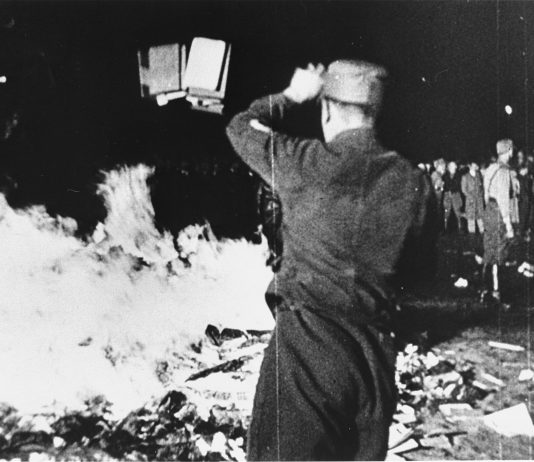 La torcia che brucia