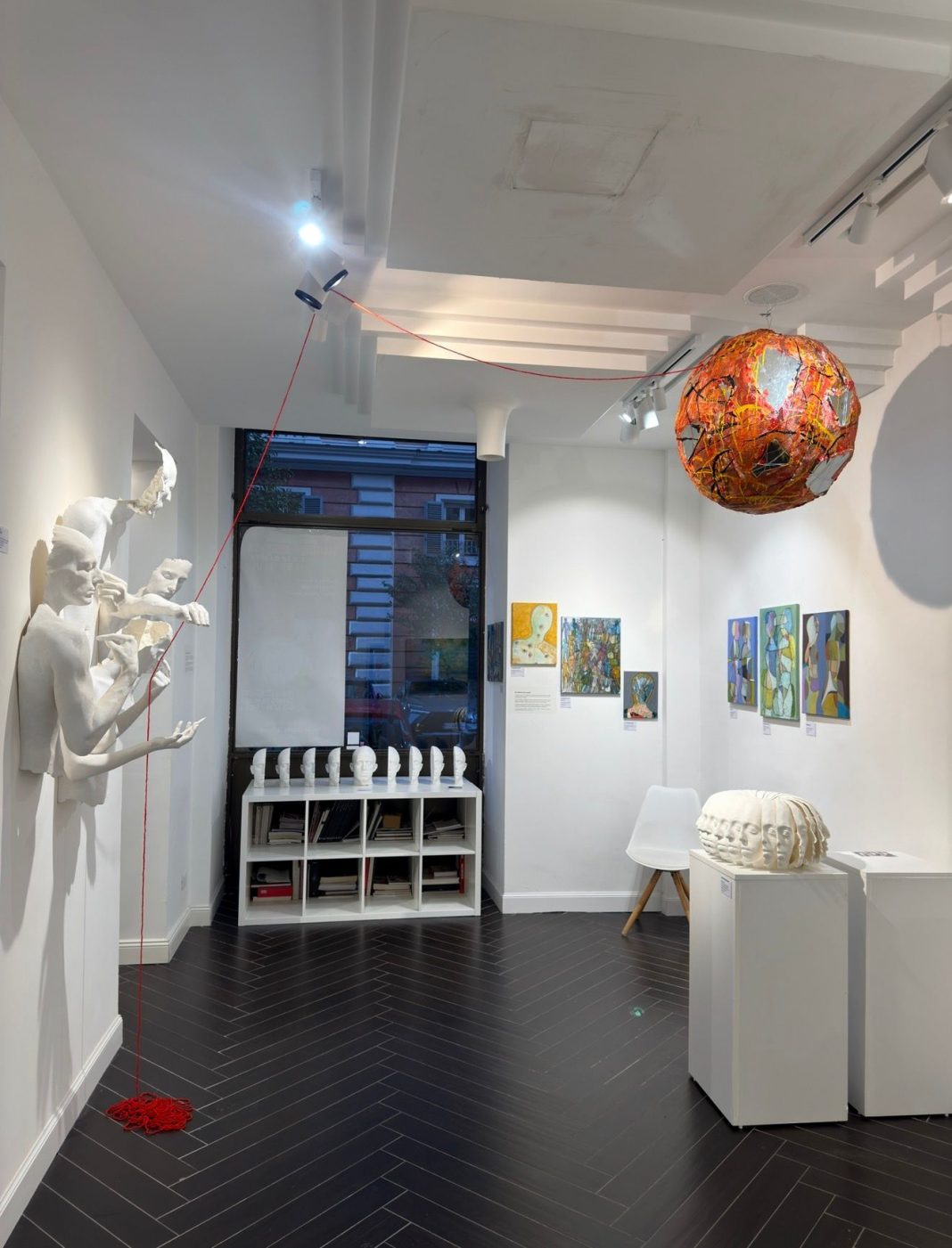 Solitudine condivisa: Tra sé e l’altrohttps://www.exibart.com/repository/media/formidable/11/img/603/7d03c0f7-cc98-4e60-8481-0e60e231c6cf-1068x1401.jpg