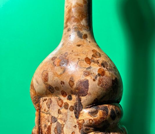 Ivana Adaime Makac – Tight Bonds