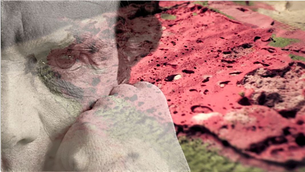 Sergio Mario Illuminato – Who is Me. Ritornare al Corpo Feritohttps://www.exibart.com/repository/media/formidable/11/img/706/WhatsApp-Image-2025-10-06-at-14.14.53-1068x601.jpeg