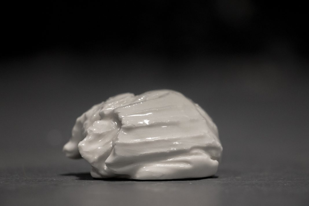 Francesco Bendini – Cingommahttps://www.exibart.com/repository/media/formidable/11/img/746/Bendini_Cingomma_2021_porcellana-smaltata_cm-5x4x3-1068x712.jpg