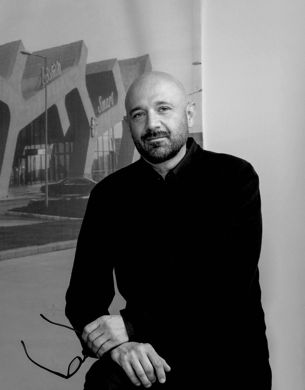 Talk White Cloud di Cereser Marmi con Jürgen Mayer H.https://www.exibart.com/repository/media/formidable/11/img/7a9/Cutout_MayerH-Archis_Tom-Wagner_3Q8A5397-2_Kl-copia-1068x1364.jpg