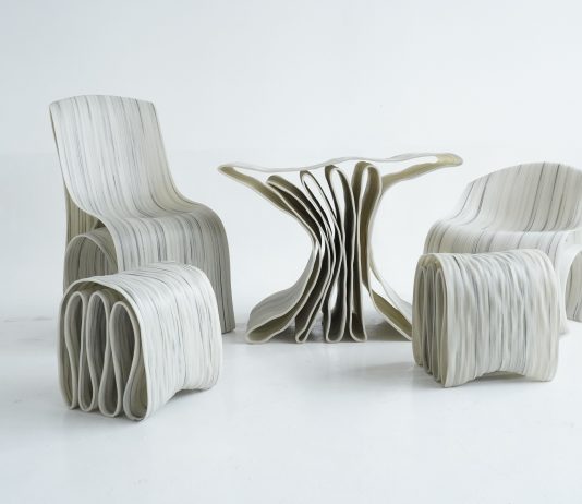 Zhao Zihan – Sinuosa Zhao Zihan – Sinuosa