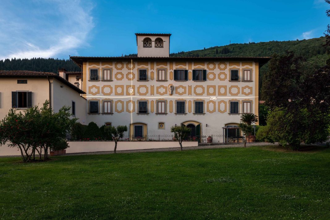 Pantani / Surace – The Hermit in the Gardenhttps://www.exibart.com/repository/media/formidable/11/img/82d/1-Pantani-Surace-2586x1252-1068x713.jpg