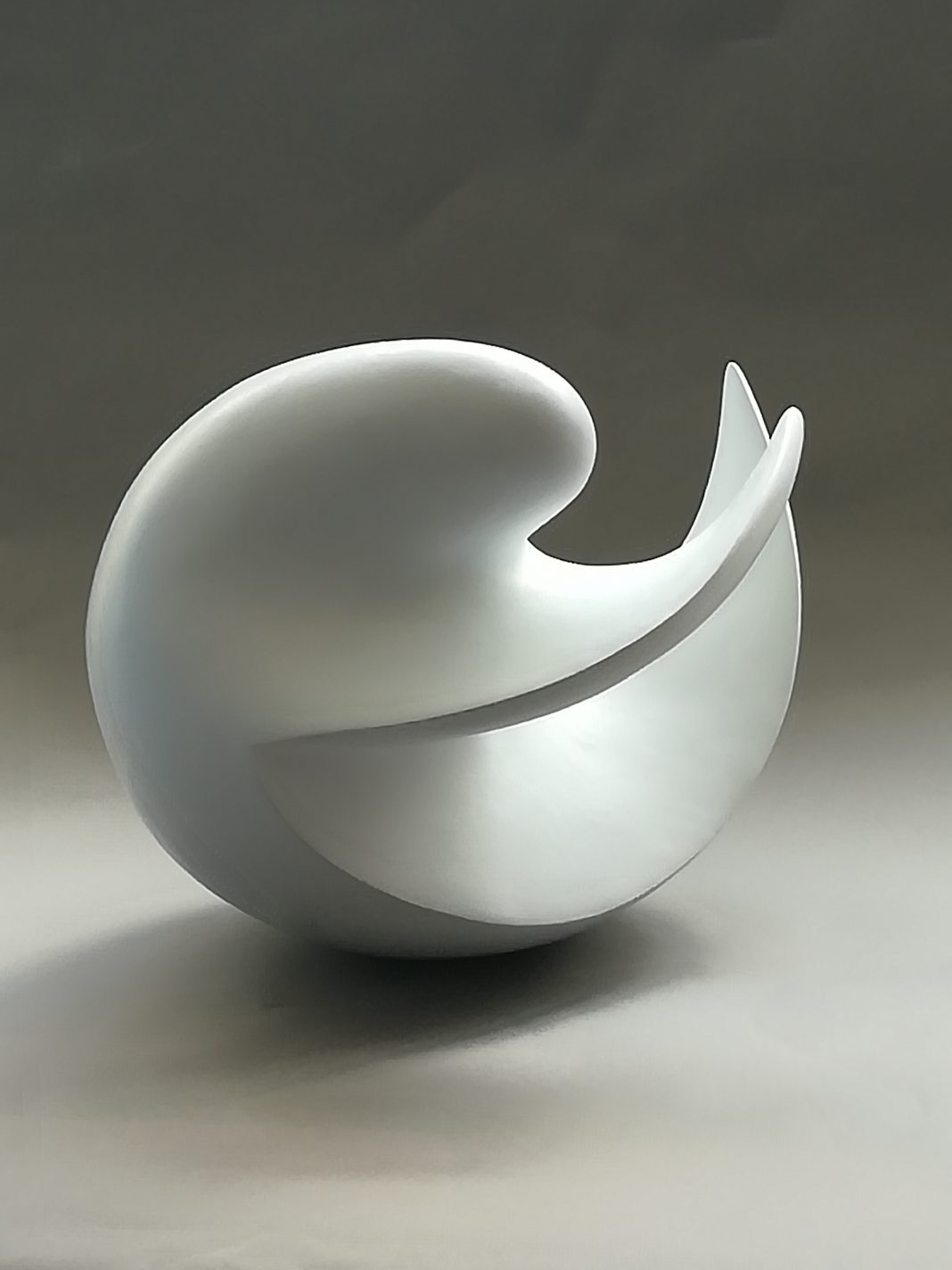 Luisa Fontalba – Semi di lucehttps://www.exibart.com/repository/media/formidable/11/img/842/Luisa-Fontalba-Danza-del-Volo-2025-resina-40x40x40cm-1068x1424.jpg