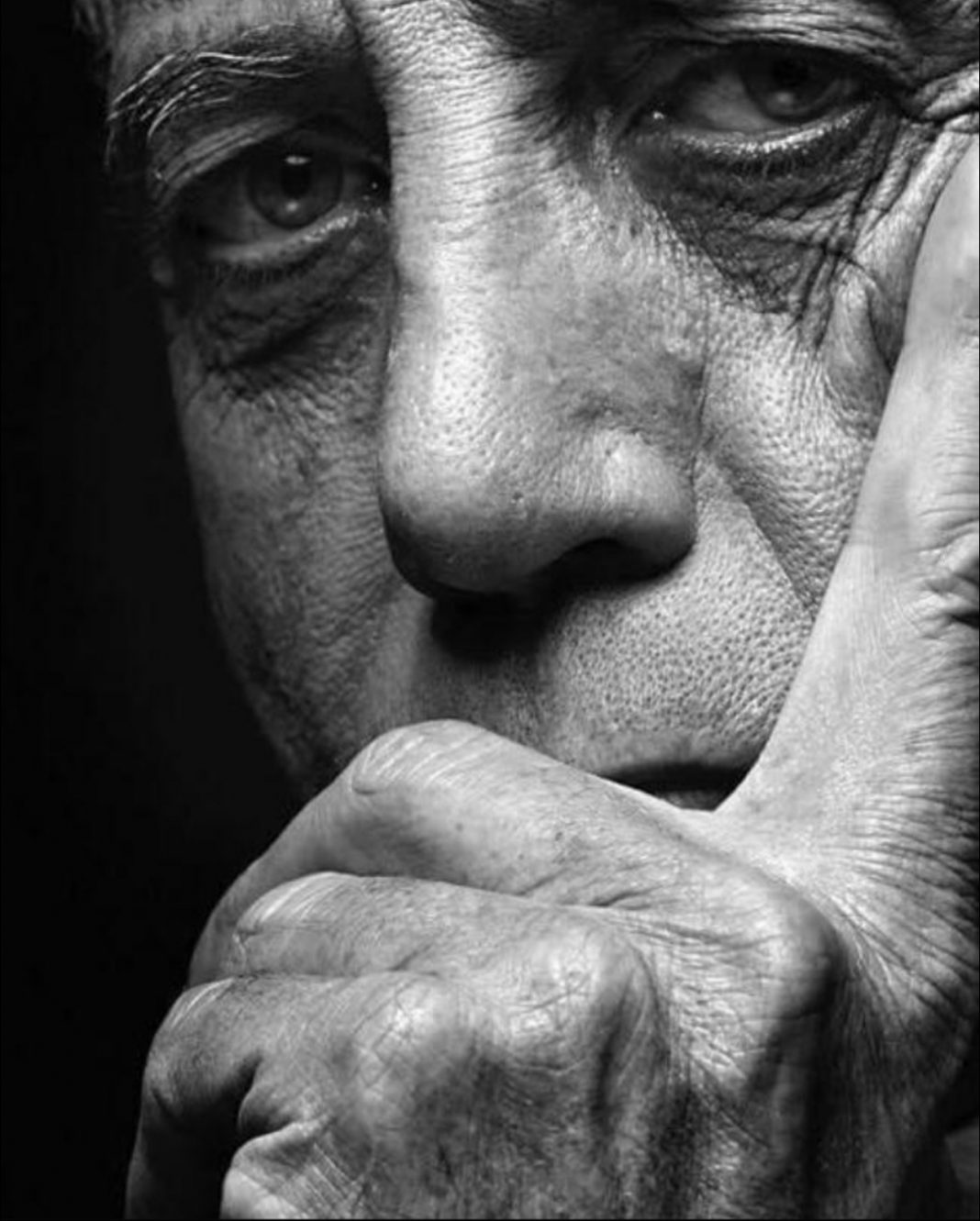 MY ROMA – Il mio violino di Ingres è l’arte. Incontro con Antonio Martinohttps://www.exibart.com/repository/media/formidable/11/img/84d/portrait-ANTONIO-MARTINO-per-INVITO-1068x1331.jpg