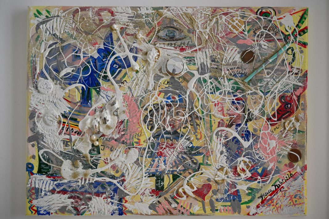 FRANCA FABRIZIO: L’ARTE IN GIOCOhttps://www.exibart.com/repository/media/formidable/11/img/879/Franca-Fabrizio-Giochi-intricati-acrilici-su-cartoncino-telato-gesso-materiali-poveri-30x40-cm.2024-1068x712.jpg