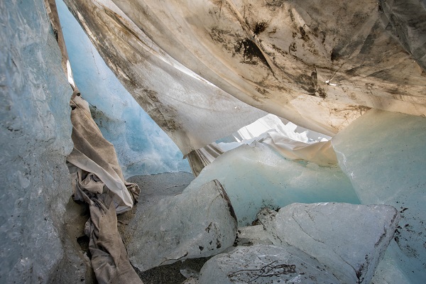 Claudio Orlandi – Ultimate Landscapes. L’illusione del ghiacciohttps://www.exibart.com/repository/media/formidable/11/img/890/Claudio-Orlandi.-Ultimate-Landscapes-12-1-2024_Courtesy-of-the-artist.jpg