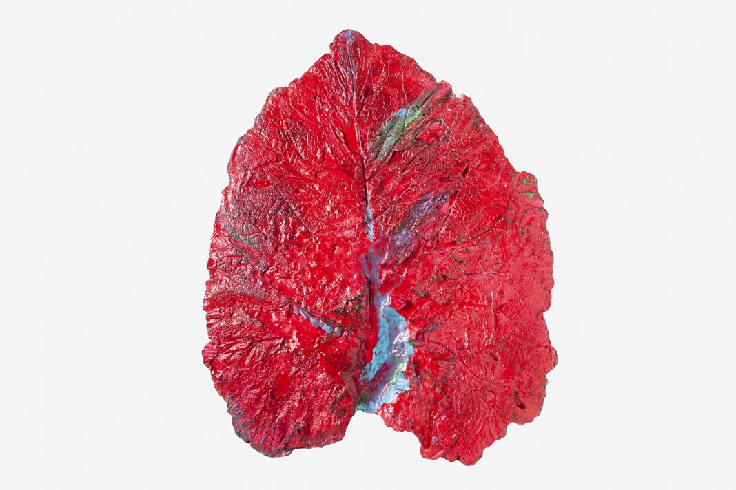 Tiziana Pauletto – Earthboundhttps://www.exibart.com/repository/media/formidable/11/img/890/foglia-di-bardana-plasticrete-40x55-circa-copia-1068x712.jpg