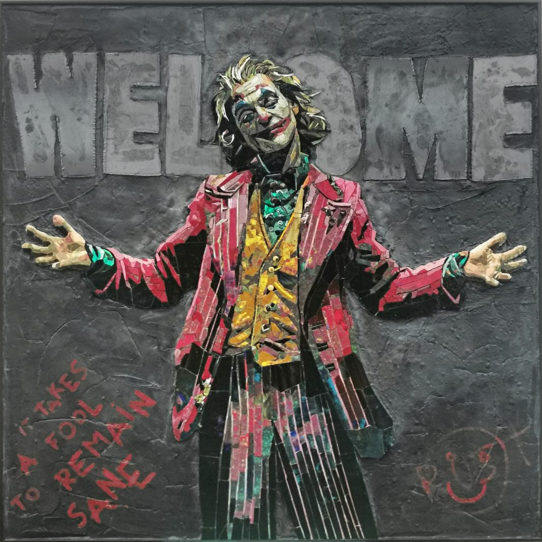 Micro Macro  – Il mosaico contemporaneo di Emanuele Sarihttps://www.exibart.com/repository/media/formidable/11/img/89a/0_-Emanuele-Sari-Come-come-whoever-you-are.-2025-Glass-Venetian-enamels-iron-sheet-cement-adhesive-132-x-132-cm.-courtesy-of-Cris-Contini-Contemporary-1068x1068.jpg