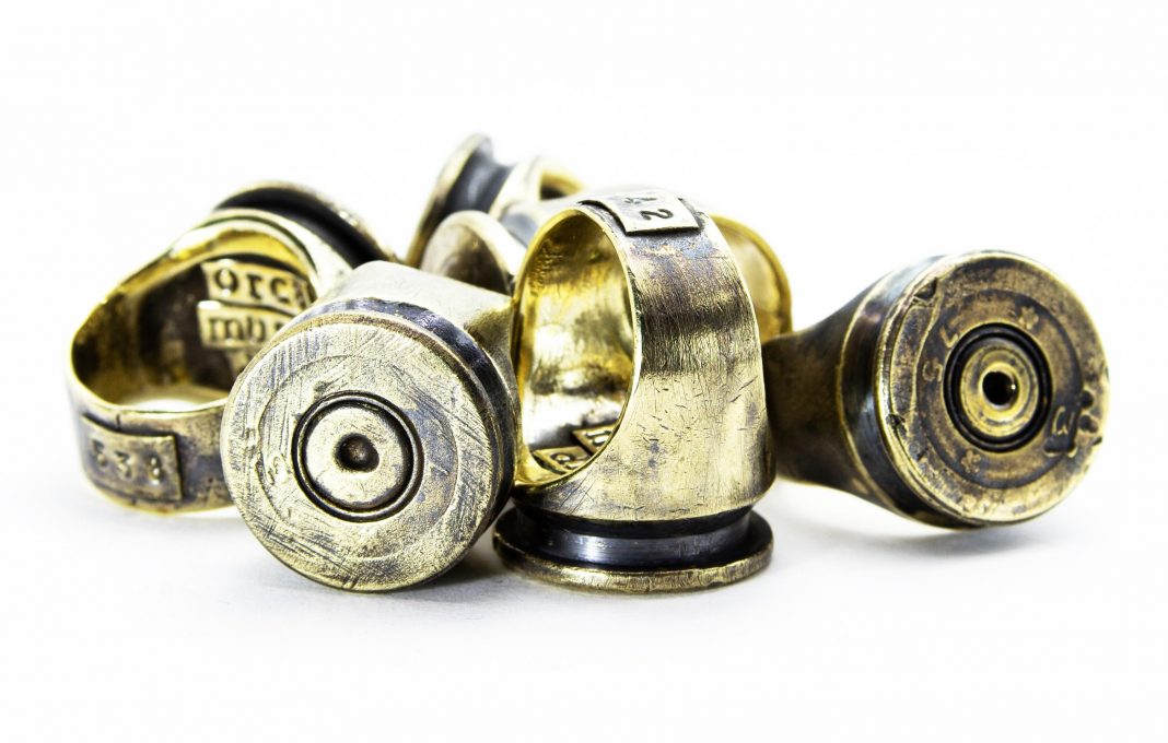 ANTON SOKOLOV – TRAUMA | ARTE | SOGNOhttps://www.exibart.com/repository/media/formidable/11/img/8cd/ORCS-MUST-DIE-rings-maschine-gun-shell_brass-6-1068x680.jpeg