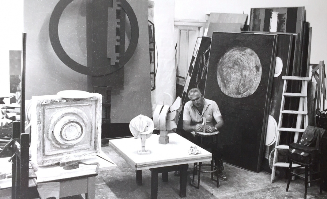 ENRICO ACCATINO – Riquadrare la storiahttps://www.exibart.com/repository/media/formidable/11/img/941/Enrico-Accatino-low-1068x649.png