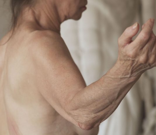 Elisabetta Di Sopra – Limiti Elisabetta Di Sopra – Limiti