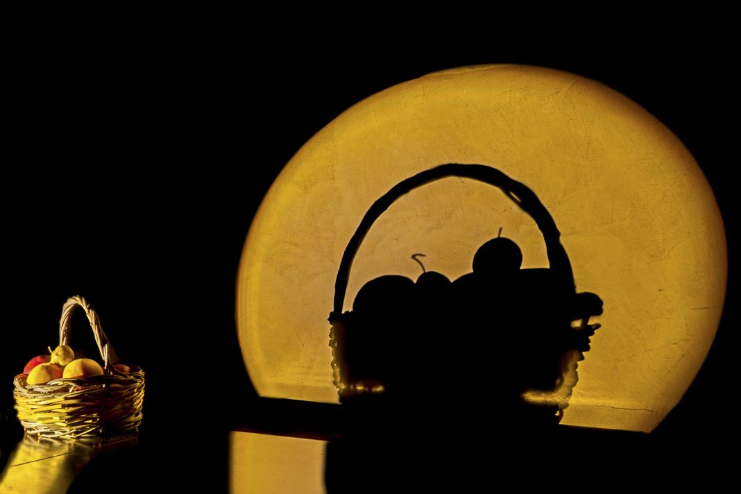 Scatti d’Autorehttps://www.exibart.com/repository/media/formidable/11/img/9a4/LA-CANESTRA-aa-2020-Fotografia-digitale-con-stampa-Fine-Art-cm-50-x-75-1068x712.jpg