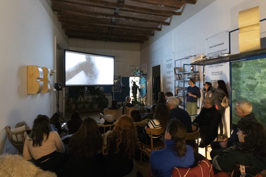 Visual conversationhttps://www.exibart.com/repository/media/formidable/11/img/9c3/face-the-music-2025-ph-Amedeo-Benestante-1068x712.jpg