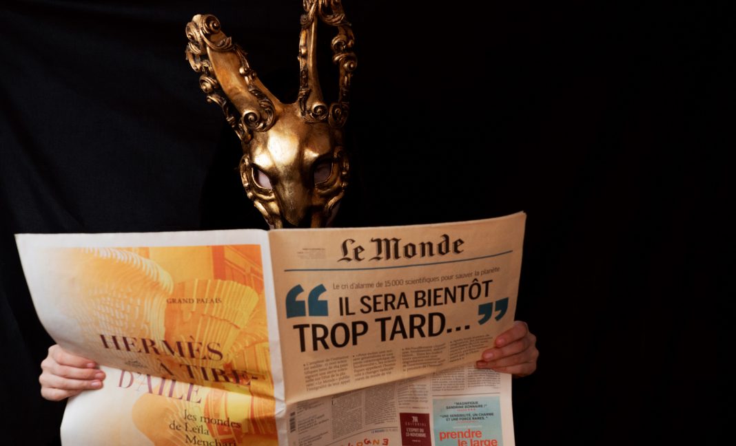 La Variante Immobile La strana relazione tra Inazione e Cambiamentohttps://www.exibart.com/repository/media/formidable/11/img/9d6/Vethan-Sautour_Humane-Inaction-1068x648.jpg