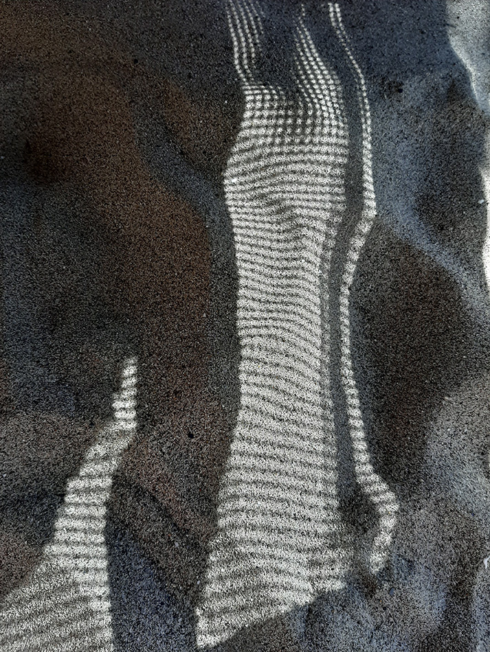 Astrazioni ravvicinatehttps://www.exibart.com/repository/media/formidable/11/img/afd/Mara-Pepe_Senza-Titolo_2020_web.jpg