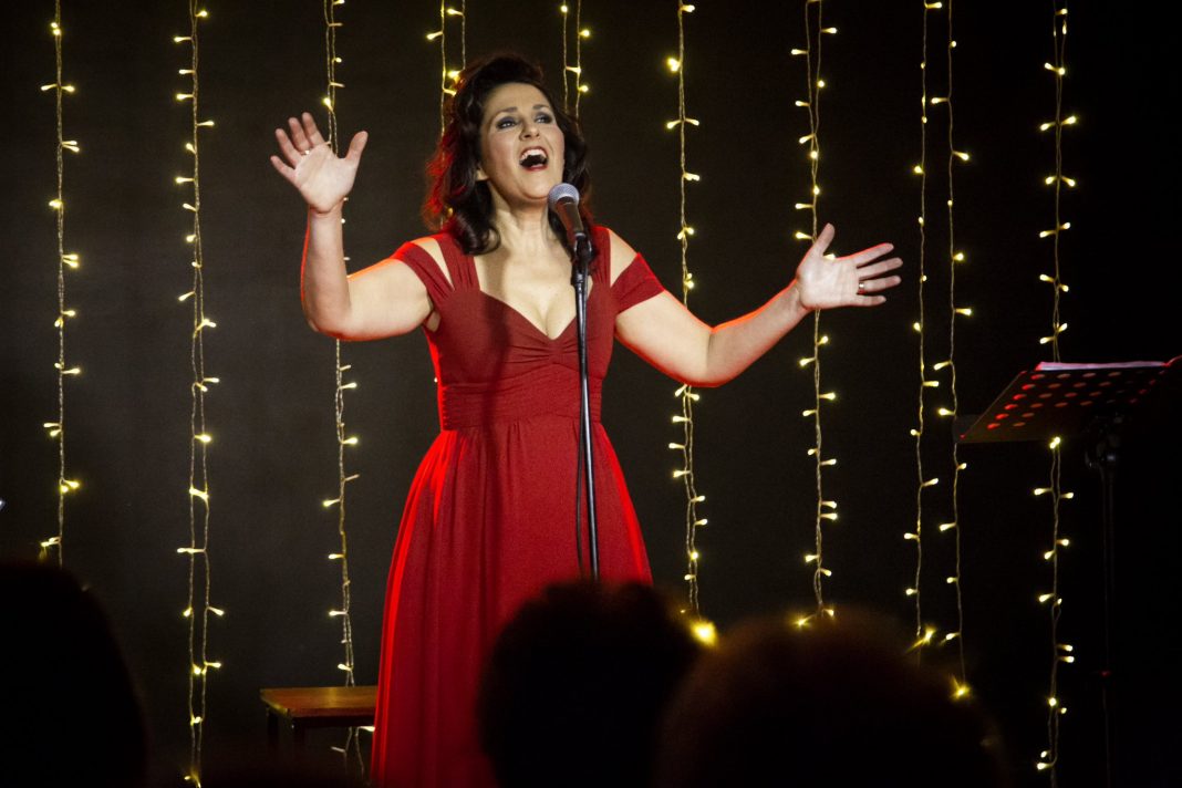 Elisabetta D’Acunzo – Suspire d’ammorehttps://www.exibart.com/repository/media/formidable/11/img/b0a/cs.Tserra.Suspire-1068x712.jpg