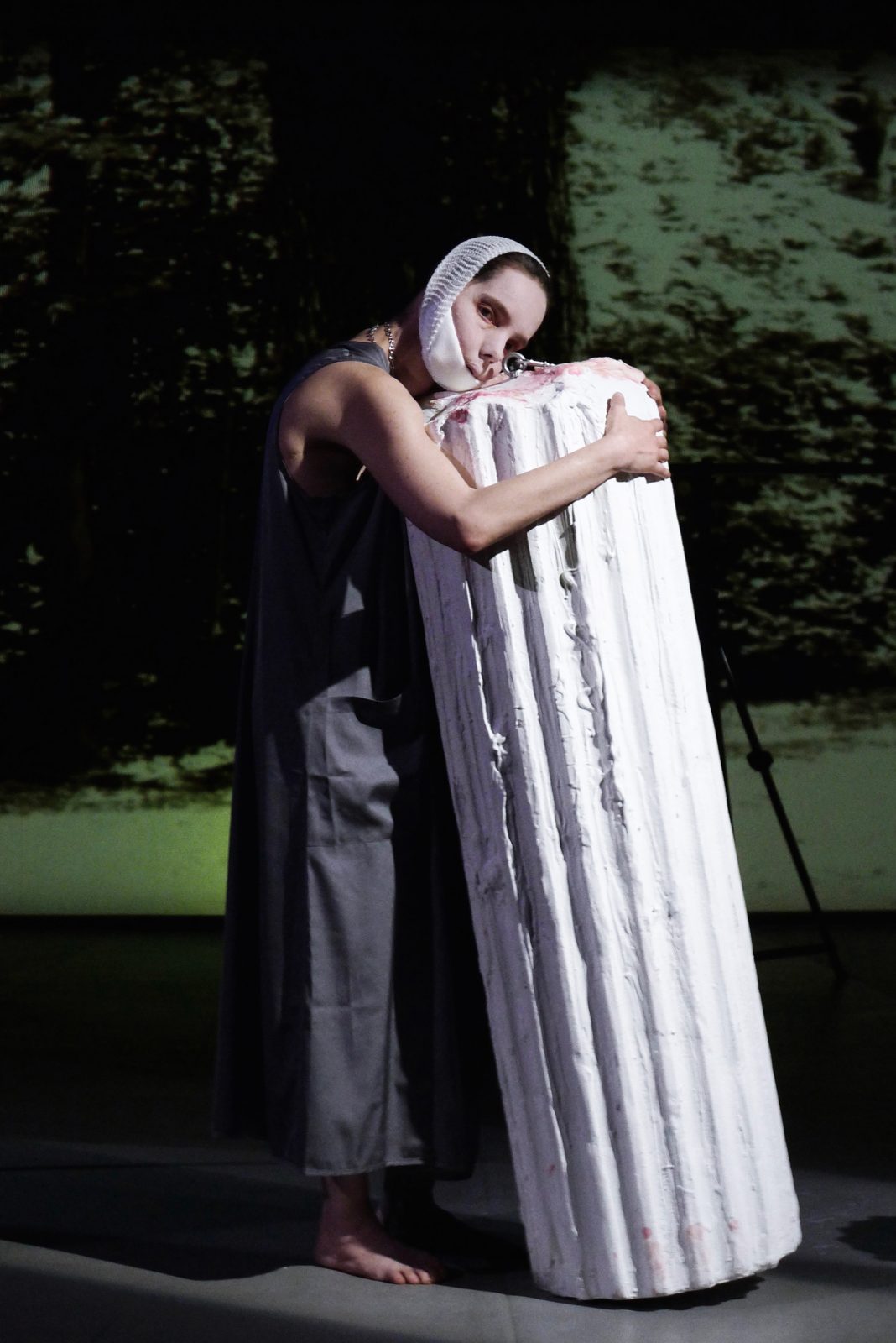 IPHIGENIA IN TAURIDE Ich Bin Stumm Io Sono Mutahttps://www.exibart.com/repository/media/formidable/11/img/b1a/IPHIGENIA-IN-TAURIDE-LENZ-FONDAZIONE-web-1068x1600.jpg