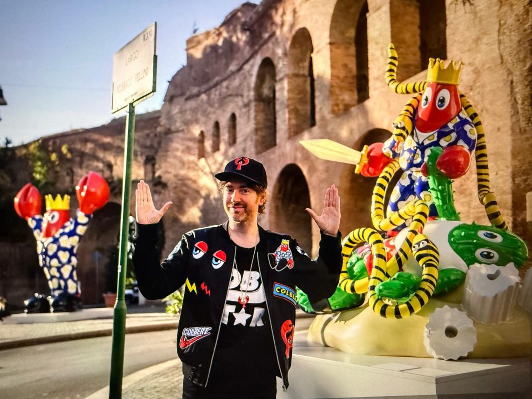 Philip Colbert – Lobsteropolis in Ericehttps://www.exibart.com/repository/media/formidable/11/img/b1a/WhatsApp-Image-2025-07-07-at-17.56.17-1068x801.jpeg