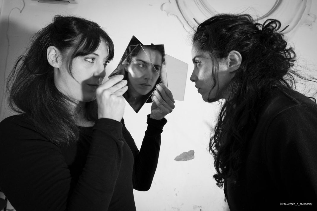 Anagnorisis al Teatro Serrahttps://www.exibart.com/repository/media/formidable/11/img/b5d/cs.Tserra.Anagnorisis.Foto01-1068x712.jpg