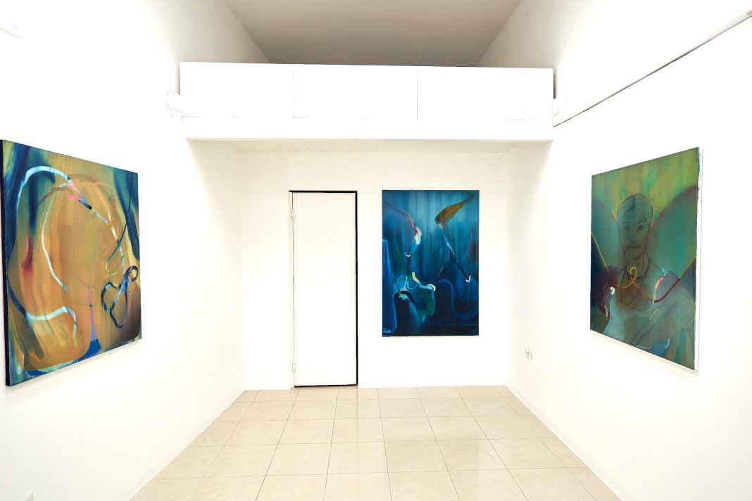 Ruggero Baragliu – Visione apparentehttps://www.exibart.com/repository/media/formidable/11/img/b5e/parete-centro-1068x712.jpg