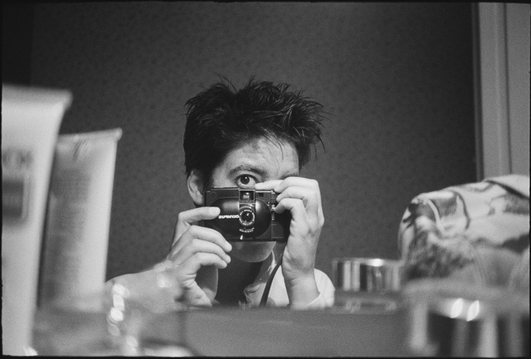 A Life of Makinghttps://www.exibart.com/repository/media/formidable/11/img/b8a/YC-1984-163-30a-copia-1068x723.jpg