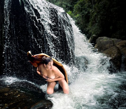 Amber Kuang – In bilico  臨界的平衡