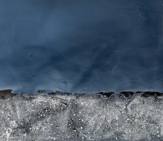 Fiona Annis / Luca Grechi – Il mare tra noi