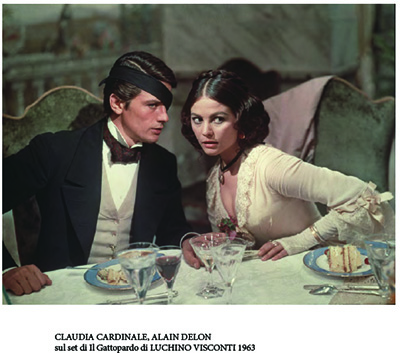 Un set alla moda. Un secolo di cinema italiano tra fotografie e costumi Un set alla moda. Un secolo di cinema italiano tra fotografie e costumi