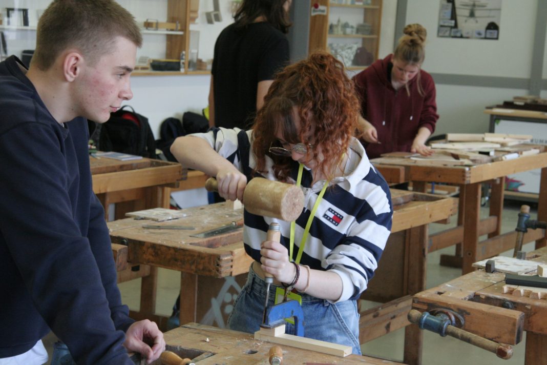 Senza confinihttps://www.exibart.com/repository/media/formidable/11/img/c1e/1-1068x712.jpg