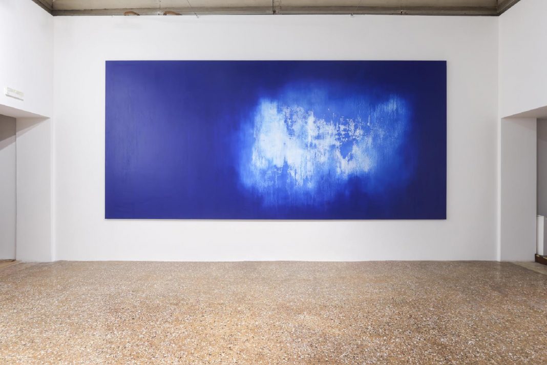 In The Middle of Now-Wherehttps://www.exibart.com/repository/media/formidable/11/img/c1f/image0-1068x712.jpeg