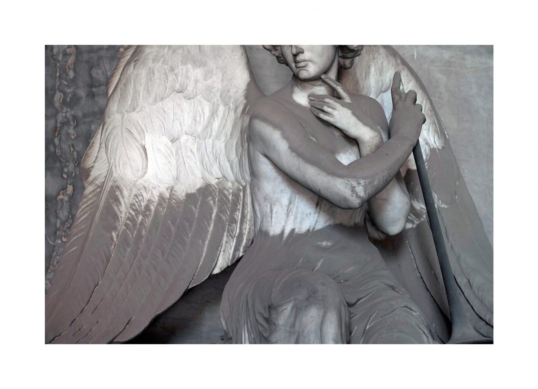 POLVERE, viaggio sentimentale nei cimiteri monumentali d’Italia del fotografo Nino Costahttps://www.exibart.com/repository/media/formidable/11/img/c34/Modena-San-Cataldo-1068x772.jpeg